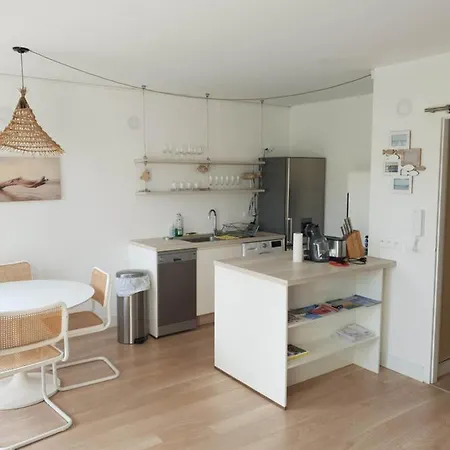 Apartment La Regate - T2 Terrasse, Piscine, ☆la Rochelle☆ Aux Minimes ☆
